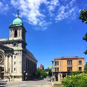 Bon Soleil Guest house Montreal
